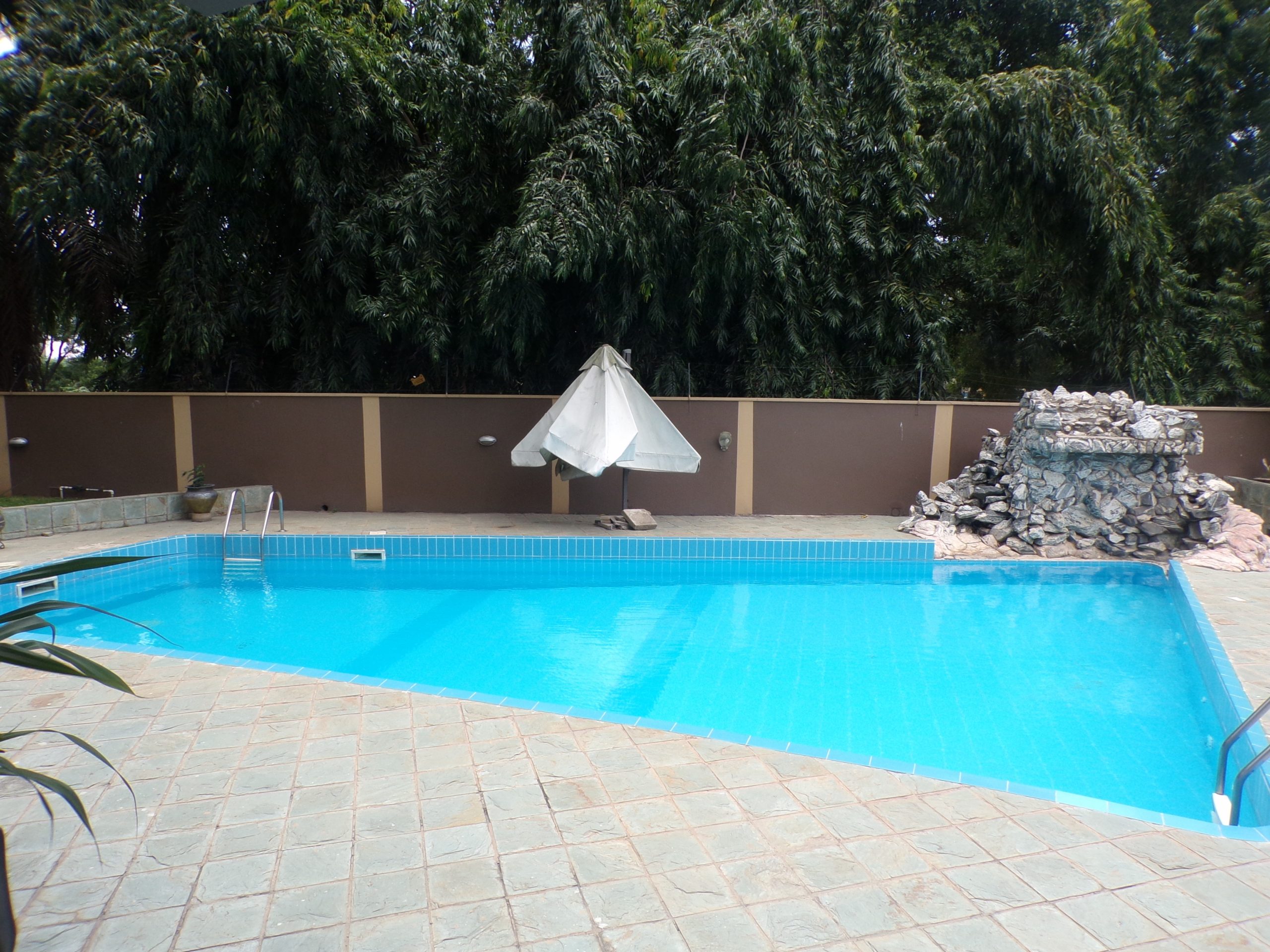 3 BEDROOM APARTMENT FOR RENT AT AIRPORT RESIDENTIAL