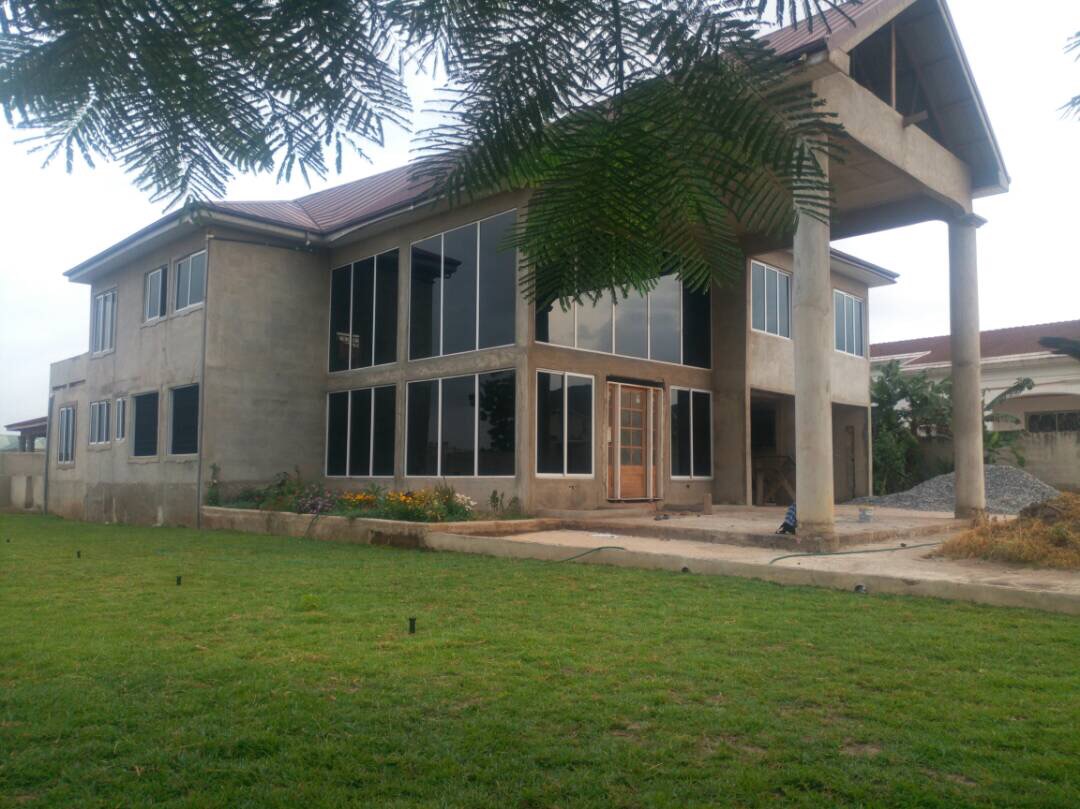 5 BEDROOM HOUSE FOR SALE AT EAST LEGON