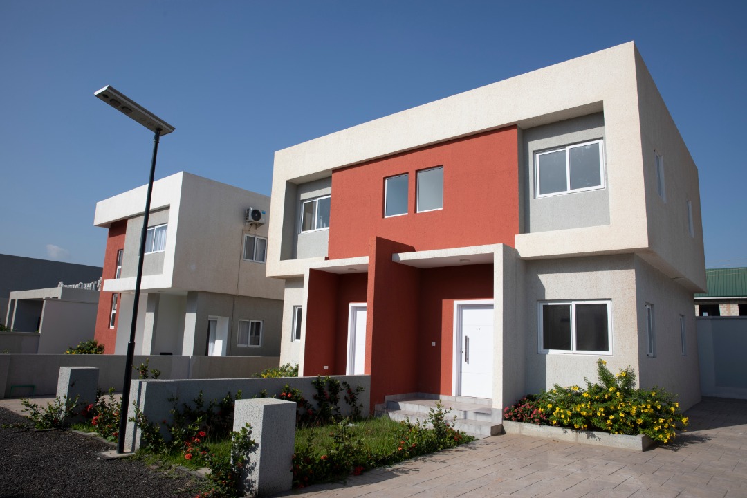 2 BEDROOM TOWNHOUSE FOR SALE IN TEMA