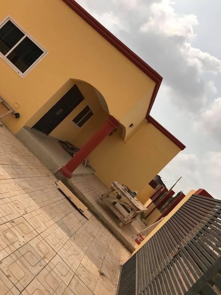 3 BEDROOM HOUSE FOR SALE AT ASHONGMAN