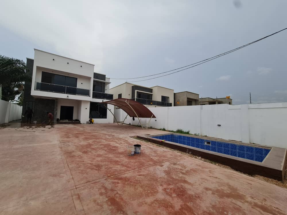 4 BEDROOM HOUSE FOR SALE AT ASHALEY BOTWE