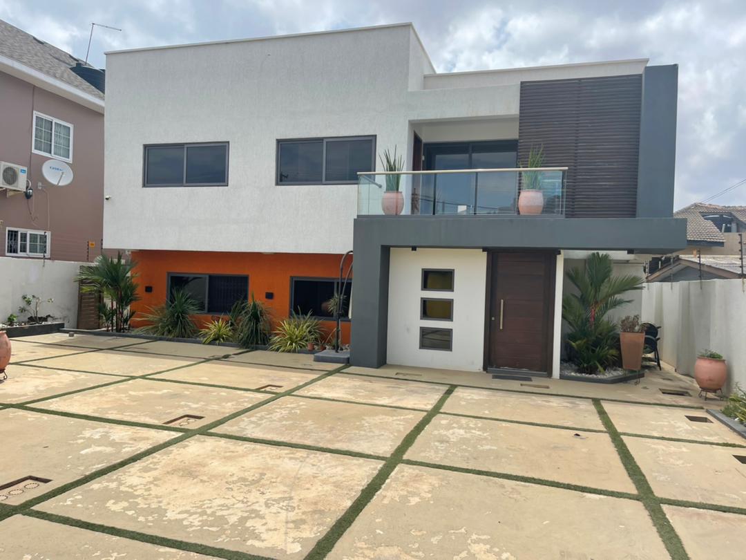 5 BEDROOM HOUSE FOR SALE AT EAST LEGON