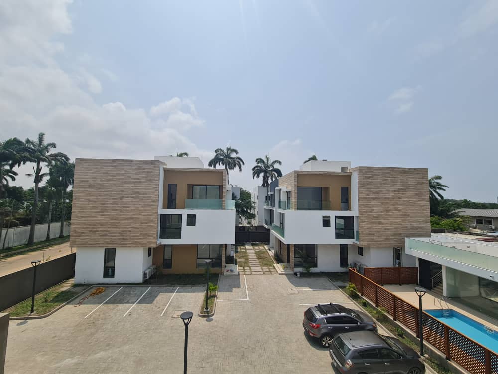 2 BEDROOM UNFURNISHED APARTMENT FOR RENT AT CANTONMENTS