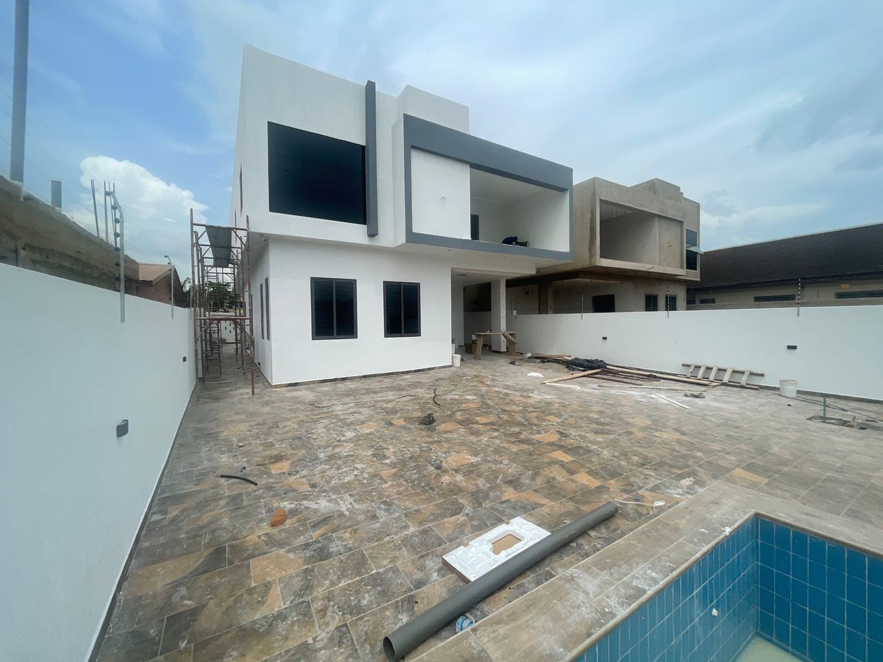 4 BEDROOM HOUSE FOR SALE AT ADENTA