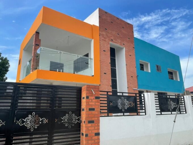4 BEDROOM HOUSE FOR SALE AT DOME PARAKU