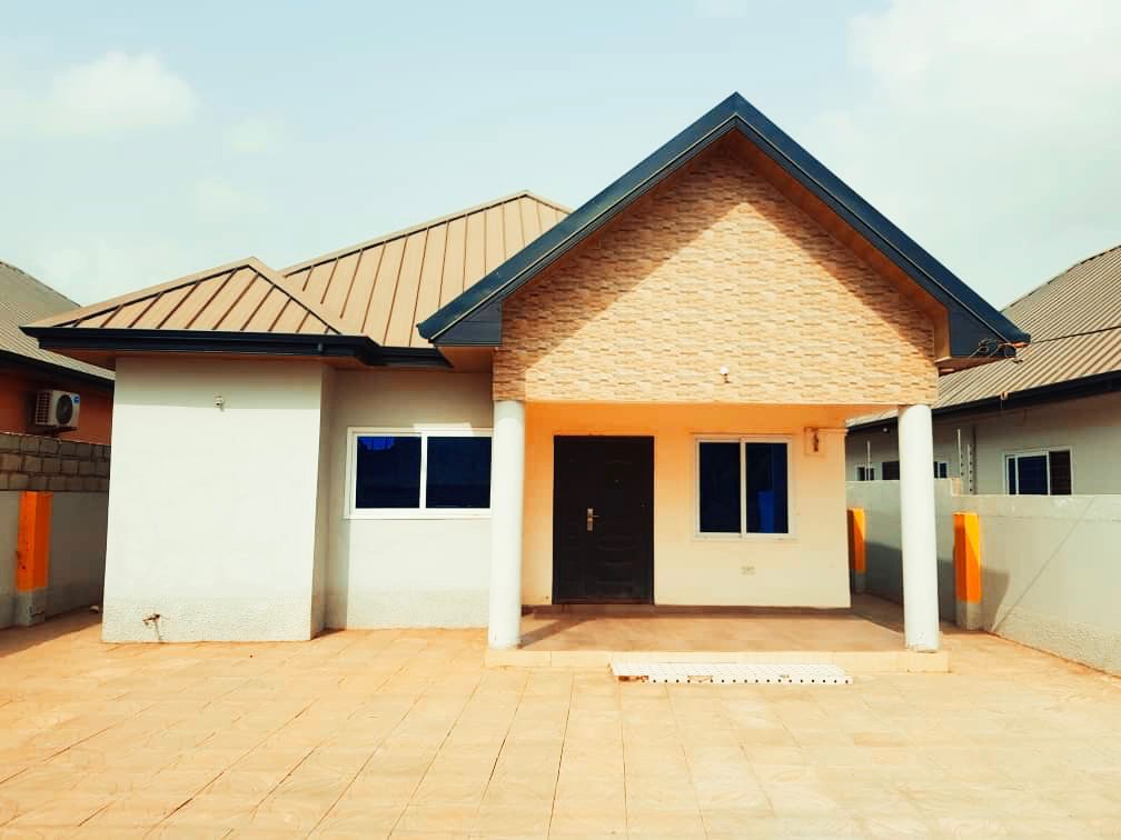 3 BEDROOM HOUSE FOR SALE AT SPINTEX
