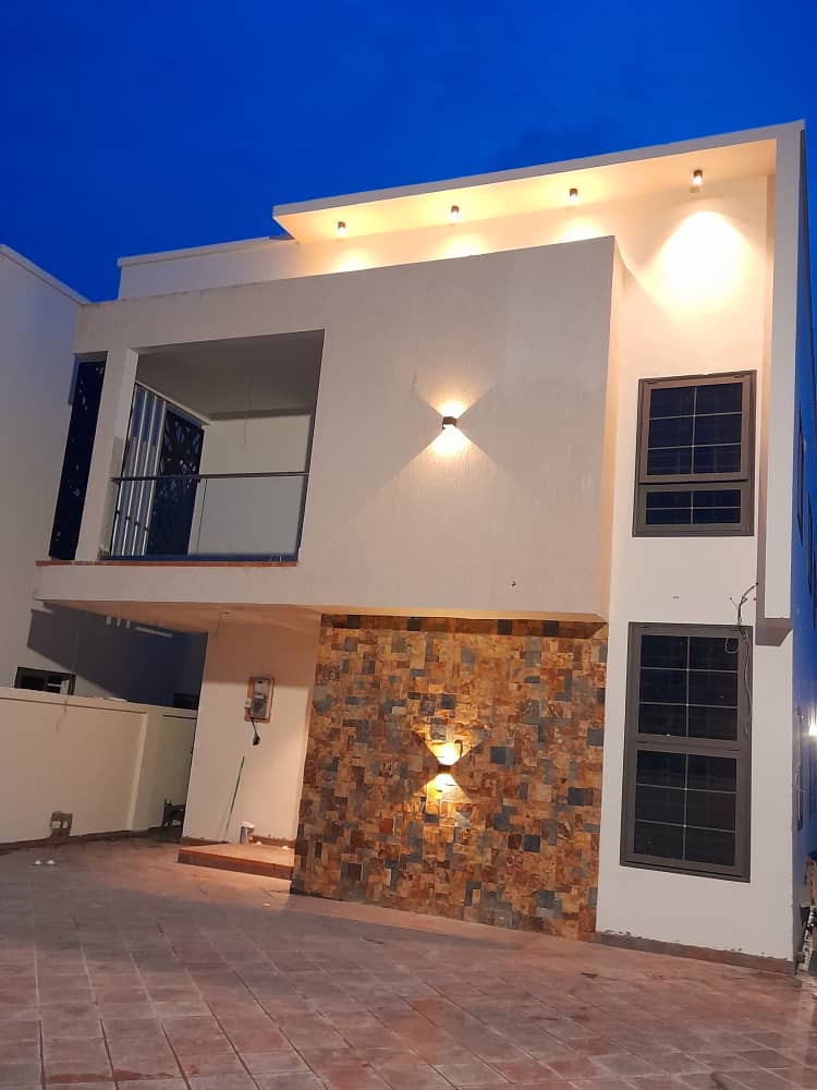 4 BEDROOM TOWNHOUSE FOR SALE AT COMMUNITY 18, SPINTEX